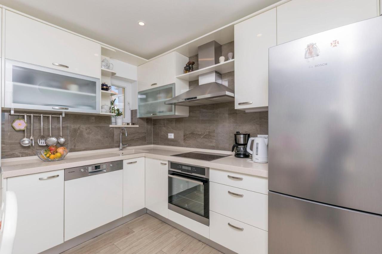 טרוגיר Apartments Maja מראה חיצוני תמונה